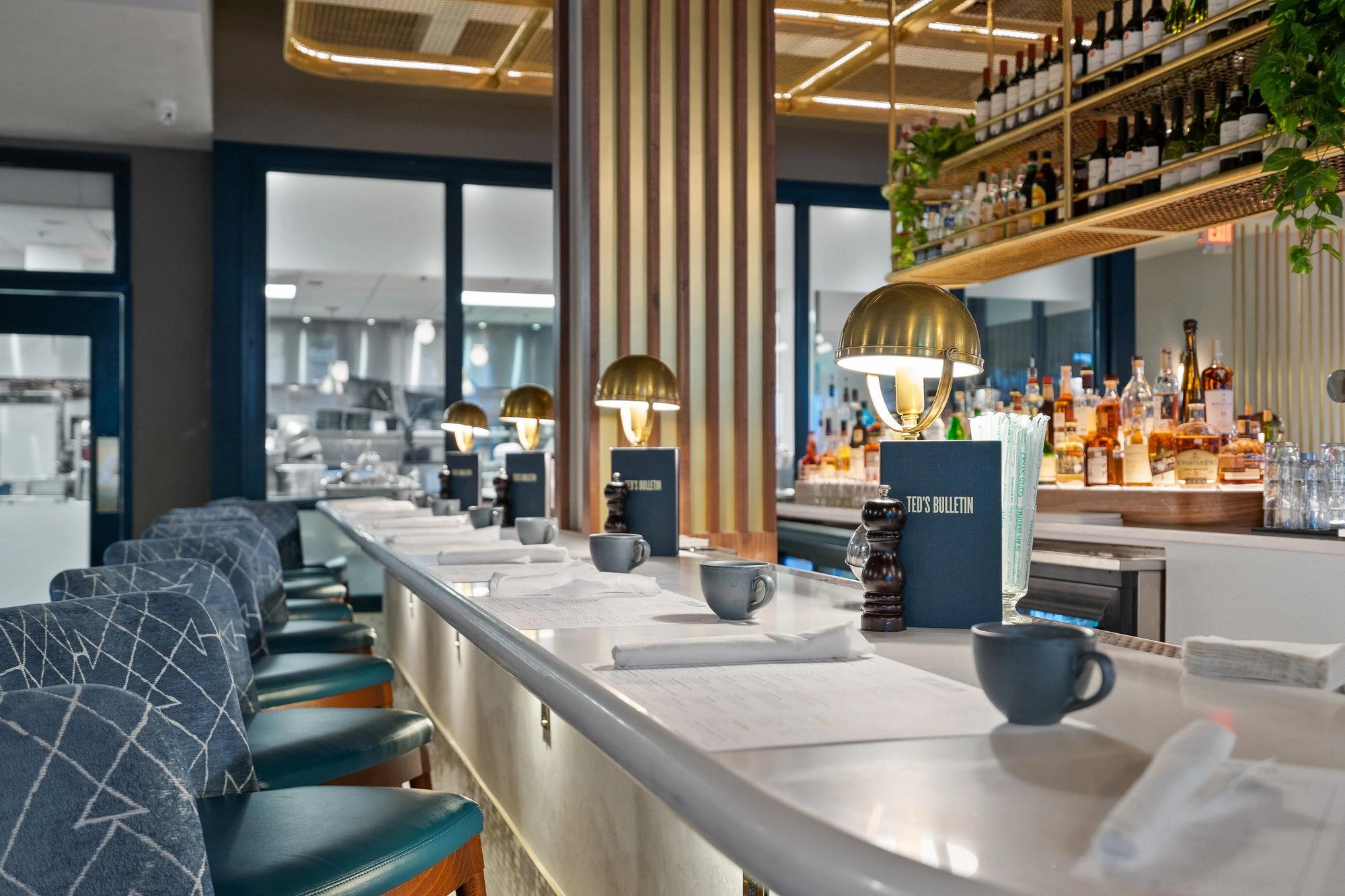 Stylish bar photography — modern design and ambient lighting